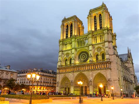 notre dame übersetzung|why is notre dame famous.